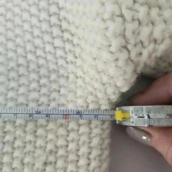 Kut from the Kloth cropped womens sweater. Size small - Picture 4 of 7